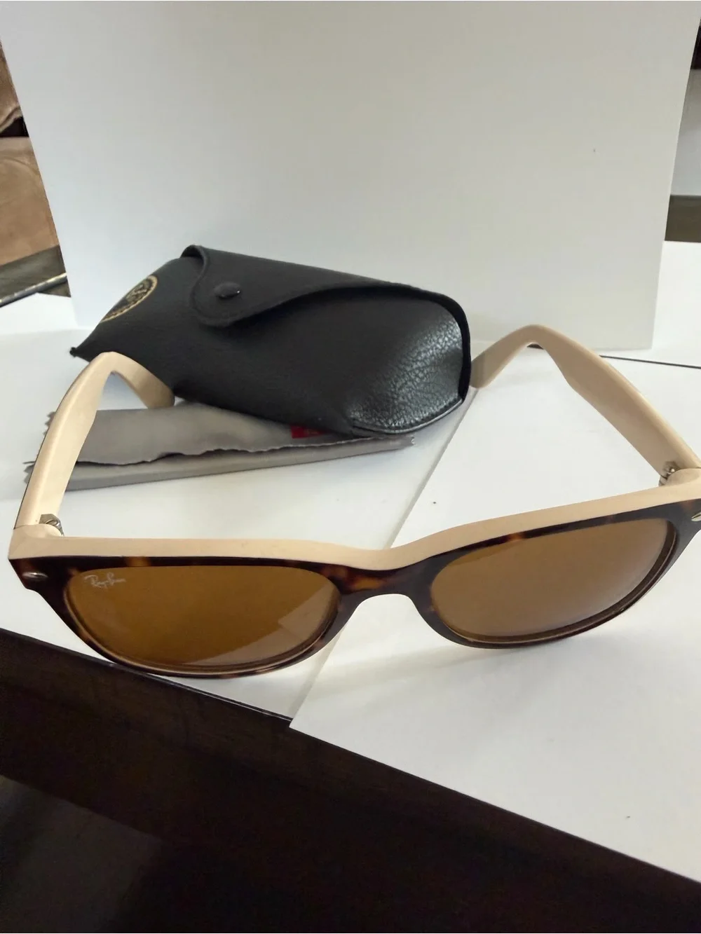 Ray-Ban authentic ray